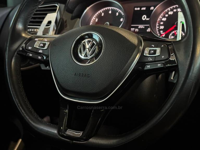 VOLKSWAGEN - GOLF - 2014/2014 - Branca - R$ 89.900,00