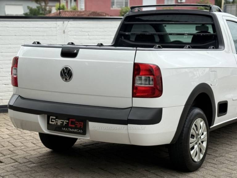 VOLKSWAGEN - SAVEIRO - 2013/2014 - Branca - Sob Consulta