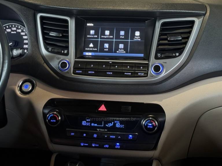 HYUNDAI - TUCSON - 2017/2018 - Branca - R$ 104.900,00