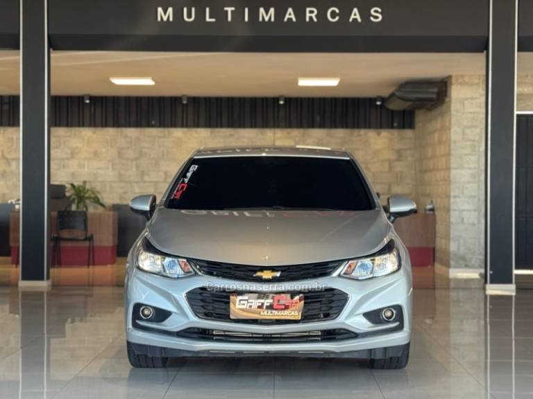 CHEVROLET - CRUZE - 2018/2019 - Prata - R$ 89.900,00