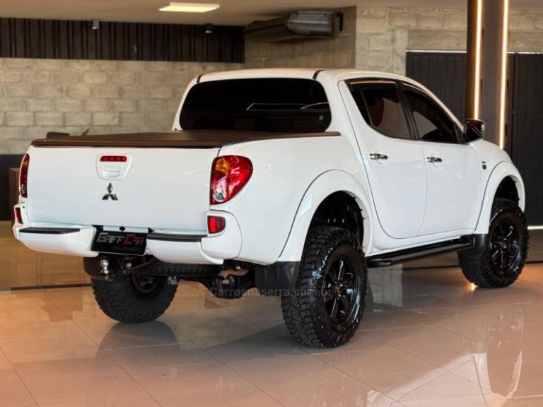 MITSUBISHI - L200 TRITON - 2012/2012 - Branca - R$ 114.900,00