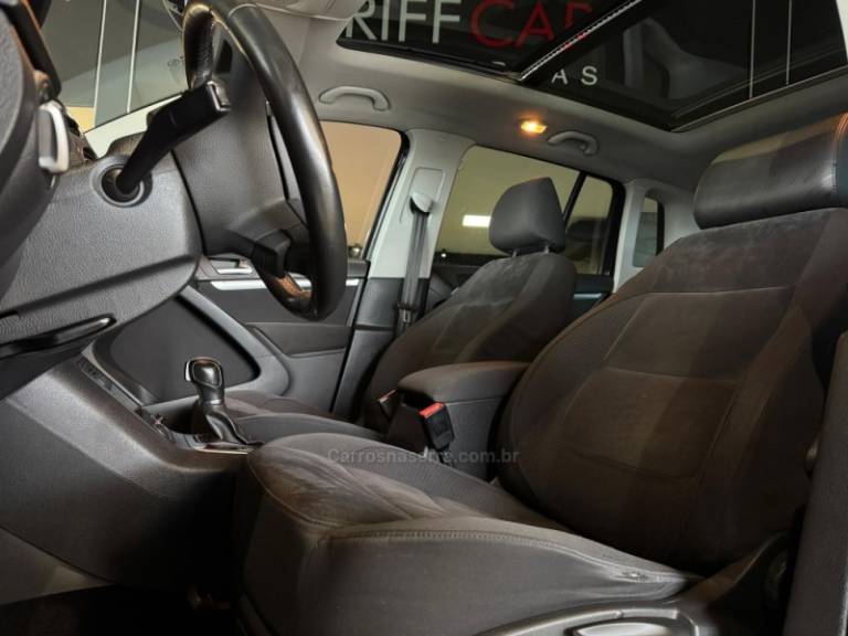 VOLKSWAGEN - TIGUAN - 2011/2012 - Preta - R$ 69.900,00