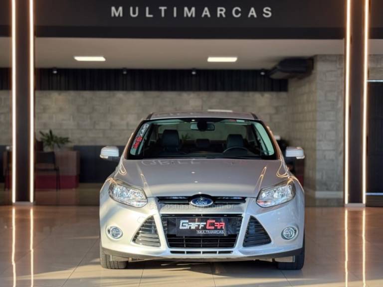 FORD - FOCUS - 2014/2014 - Prata - R$ 56.900,00