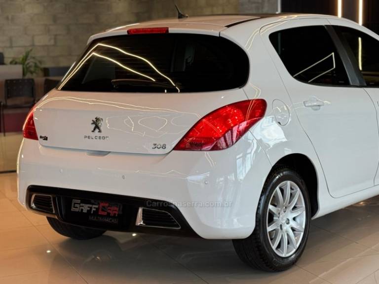 PEUGEOT - 308 - 2013/2014 - Branca - R$ 46.900,00