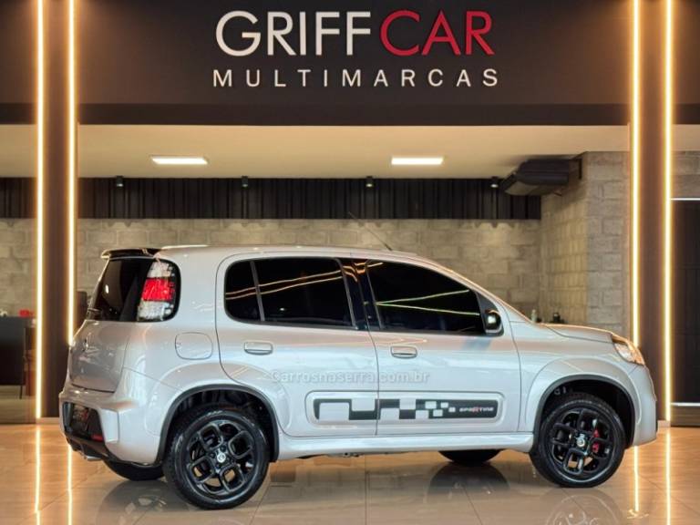 FIAT - UNO - 2014/2015 - Prata - R$ 44.900,00