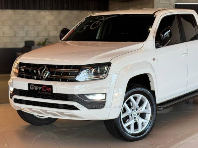 VOLKSWAGEN - AMAROK - 2018/2019 - Branca - R$ 149.900,00