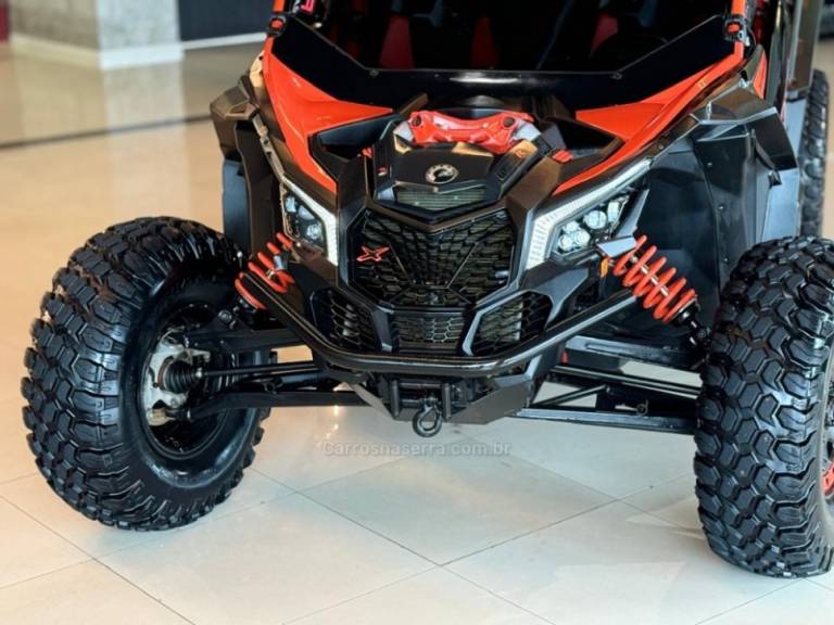 CAN-AM - MAVERICK XRS - 2018/2018 - Laranja - R$ 149.900,00