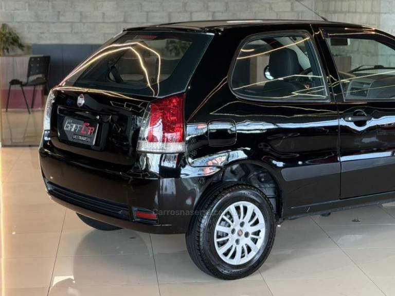 FIAT - PALIO - 2014/2014 - Preta - R$ 26.900,00