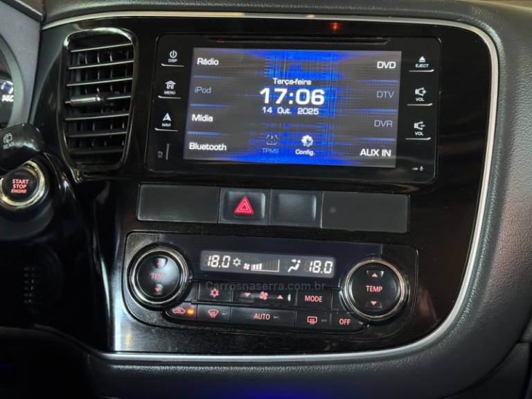 MITSUBISHI - OUTLANDER - 2015/2016 - Branca - R$ 121.900,00