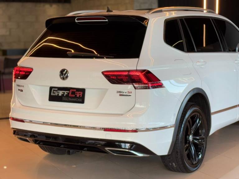 VOLKSWAGEN - TIGUAN - 2020/2020 - Branca - R$ 179.900,00