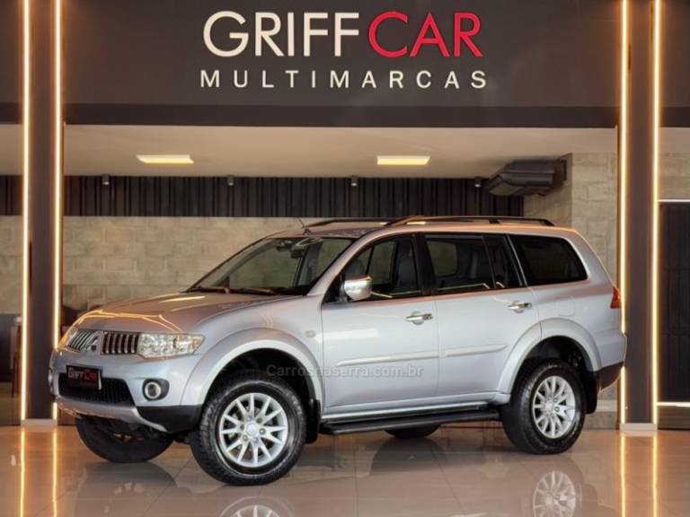 MITSUBISHI - PAJERO DAKAR - 2010/2011 - Prata - R$ 107.900,00