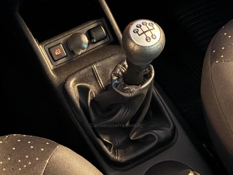 CHEVROLET - CORSA - 2008/2009 - Vermelha - R$ 35.900,00