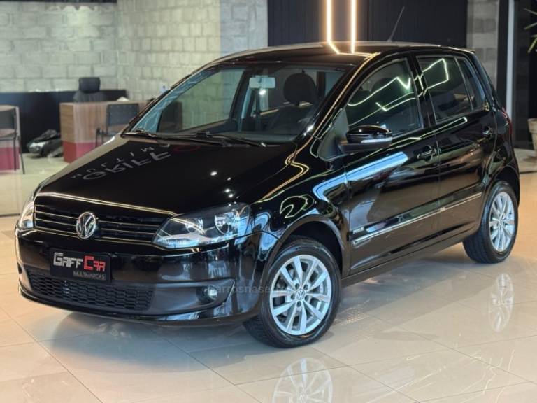 VOLKSWAGEN - FOX - 2013/2013 - Preta - R$ 43.900,00