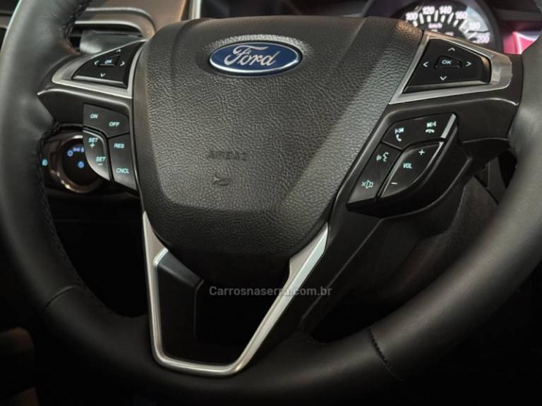 FORD - FUSION - 2013/2014 - Branca - R$ 77.900,00