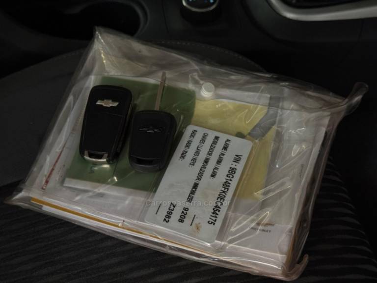 CHEVROLET - S10 - 2014/2014 - Prata - R$ 109.900,00