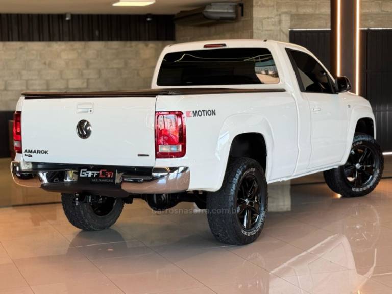 VOLKSWAGEN - AMAROK - 2017/2018 - Branca - R$ 104.900,00