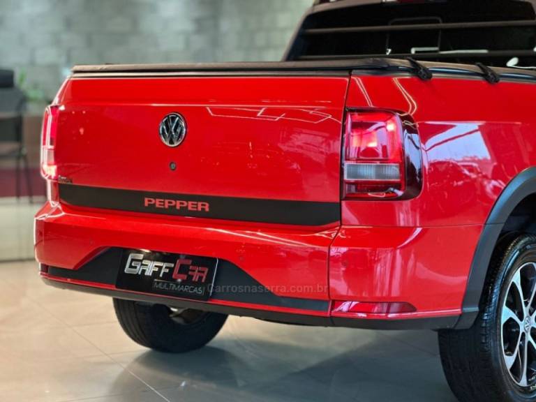 VOLKSWAGEN - SAVEIRO - 2018/2019 - Vermelha - R$ 78.900,00