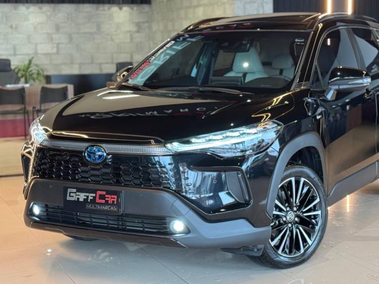 TOYOTA - COROLLA - 2024/2025 - Preta - R$ 205.900,00