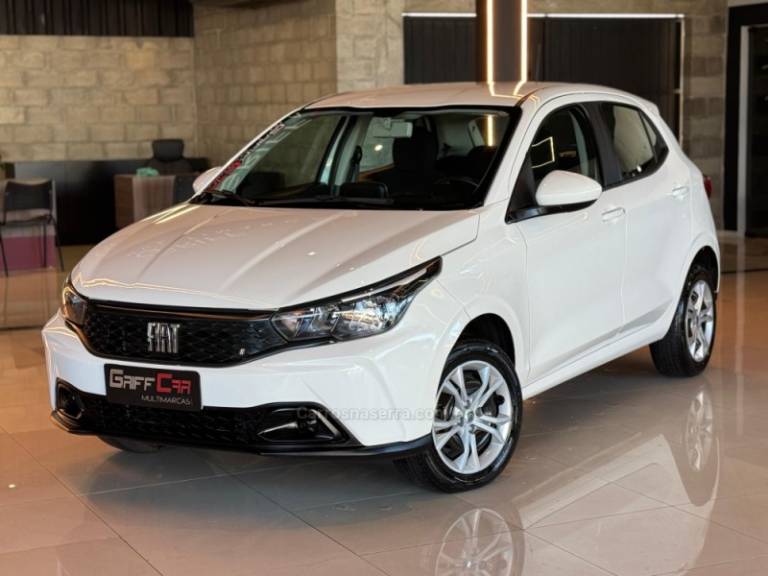 FIAT - ARGO - 2023/2024 - Branca - R$ 73.900,00