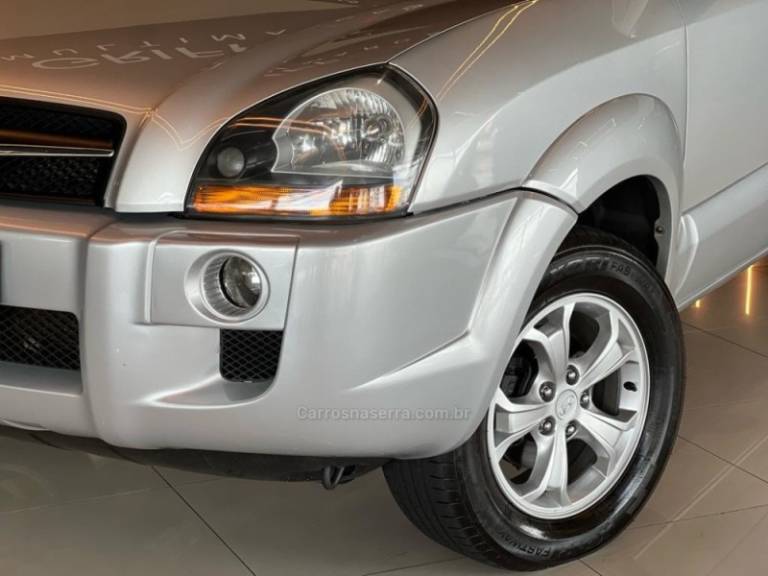 HYUNDAI - TUCSON - 2015/2016 - Prata - R$ 64.900,00