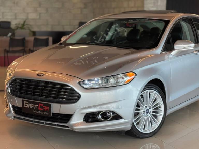 FORD - FUSION - 2013/2014 - Prata - R$ 76.900,00