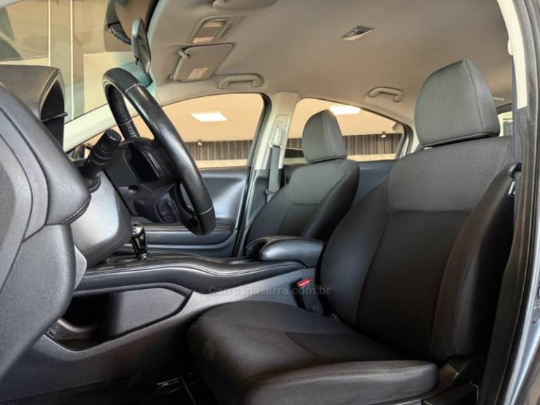 HONDA - HR-V - 2018/2018 - Cinza - R$ 94.900,00