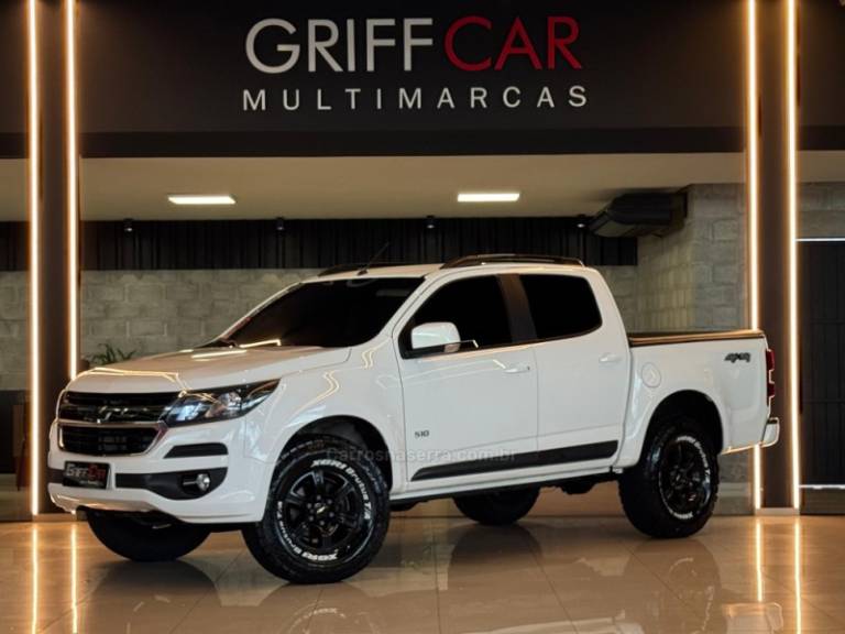 CHEVROLET - S10 - 2017/2018 - Branca - R$ 126.900,00