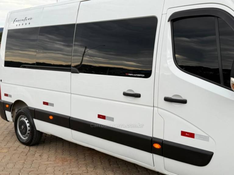 RENAULT - MASTER - 2014/2014 - Branca - R$ 159.900,00