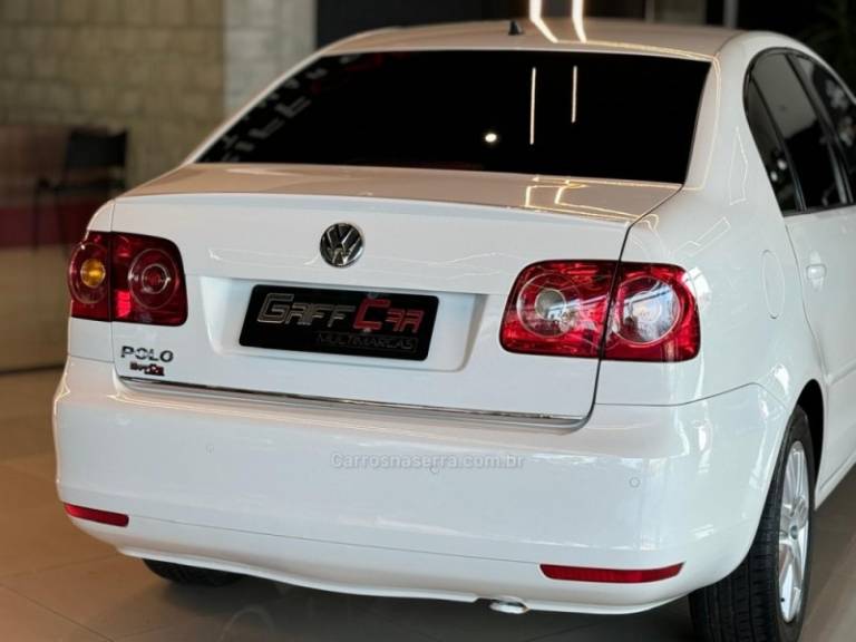 VOLKSWAGEN - POLO - 2011/2012 - Branca - R$ 43.900,00