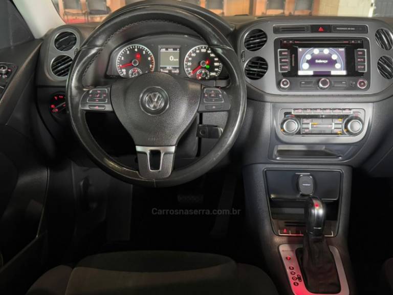 VOLKSWAGEN - TIGUAN - 2013/2014 - Branca - R$ 69.900,00