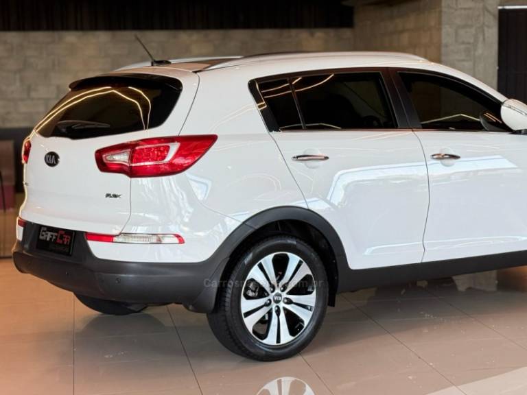 KIA MOTORS - SPORTAGE - 2013/2014 - Branca - R$ 84.900,00