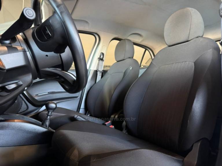 FIAT - ARGO - 2023/2024 - Branca - R$ 73.900,00