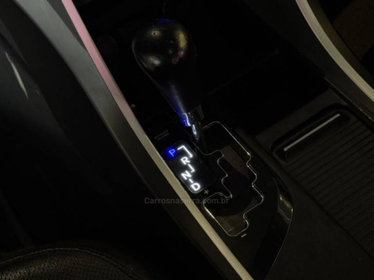 HYUNDAI - SONATA - 2011/2012 - Prata - R$ 71.900,00
