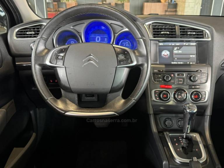 CITROËN - C4 LOUNGE - 2014/2015 - Preta - R$ 39.900,00