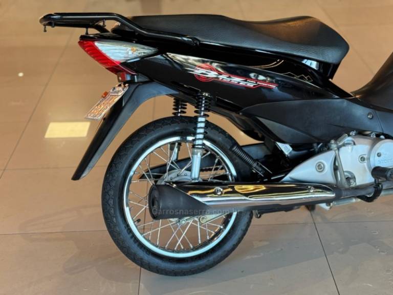 HONDA - BIZ 125 - 2009/2010 - Preta - R$ 10.900,00