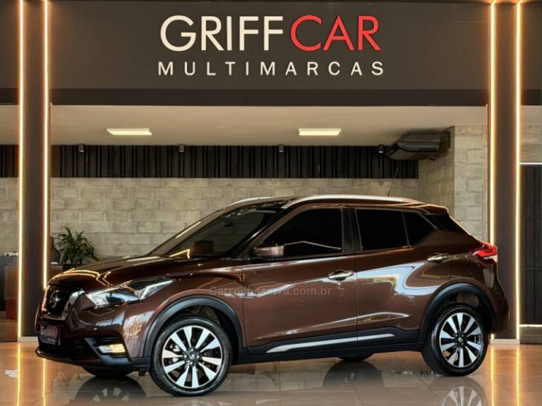 NISSAN - KICKS - 2019/2020 - Marrom - R$ 86.900,00