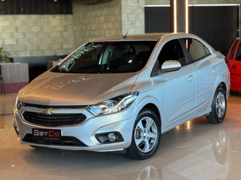 CHEVROLET - PRISMA - 2016/2017 - Prata - R$ 66.900,00