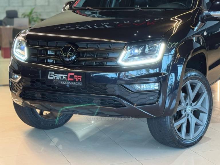 VOLKSWAGEN - AMAROK - 2017/2018 - Preta - R$ 144.900,00