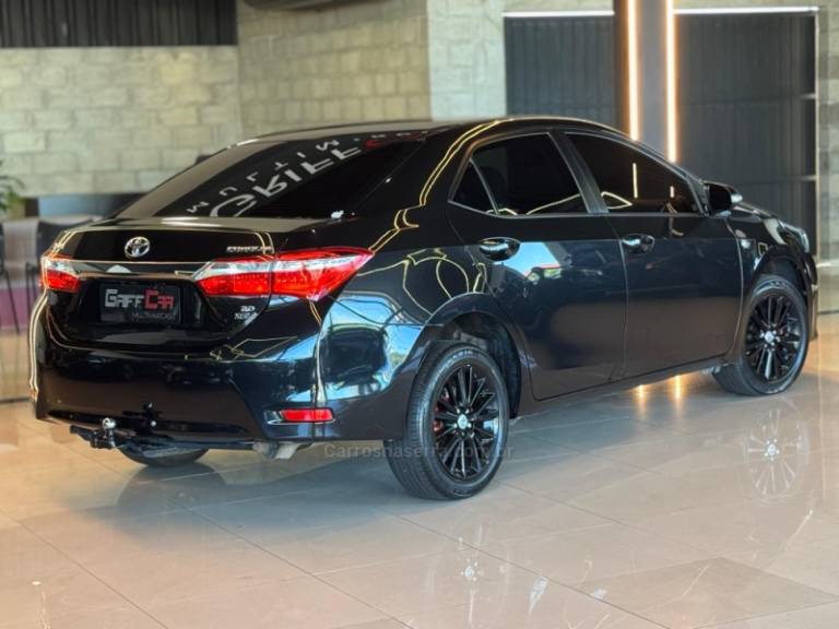 TOYOTA - COROLLA - 2015/2015 - Preta - R$ 87.900,00