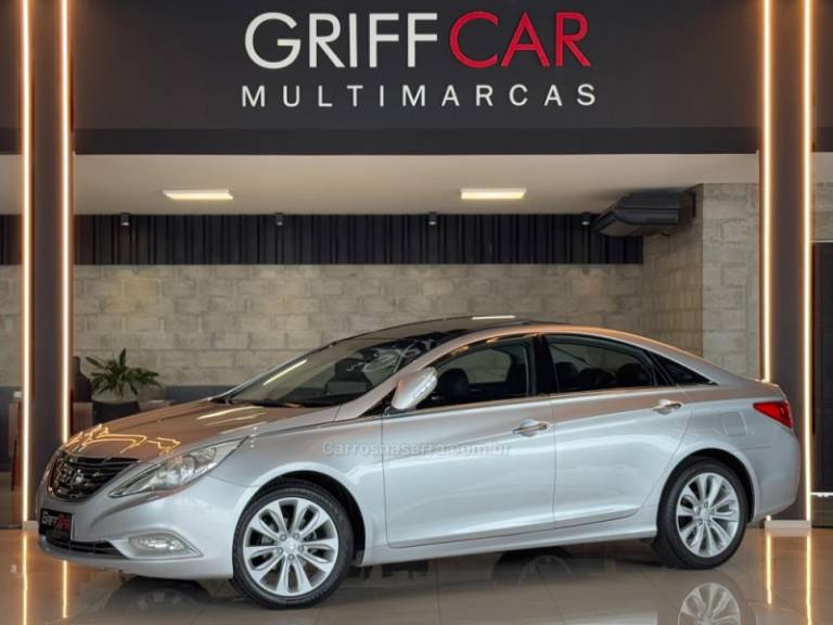 HYUNDAI - SONATA - 2011/2012 - Prata - R$ 71.900,00