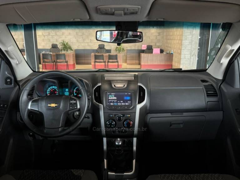 CHEVROLET - S10 - 2014/2014 - Prata - R$ 109.900,00