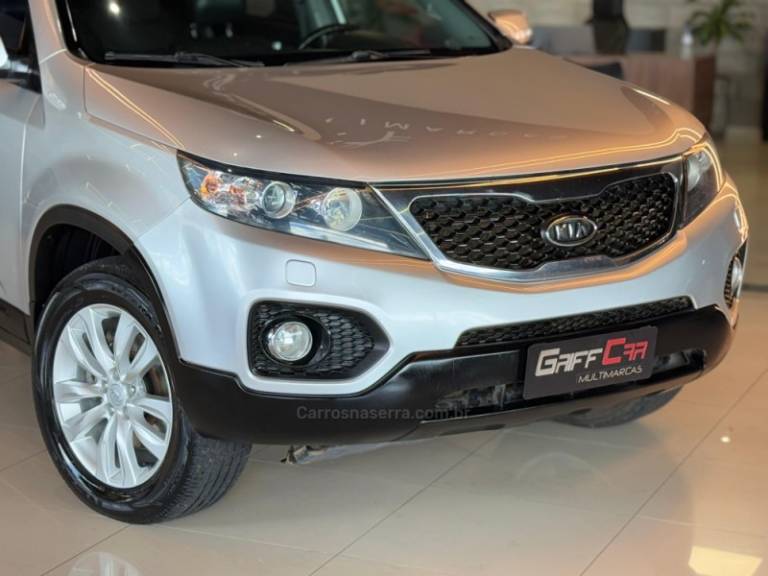 KIA MOTORS - SORENTO - 2010/2011 - Prata - R$ 54.900,00