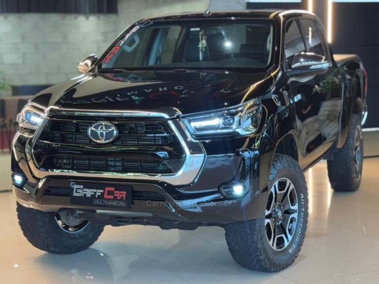 TOYOTA - HILUX - 2015/2016 - Preta - R$ 199.900,00