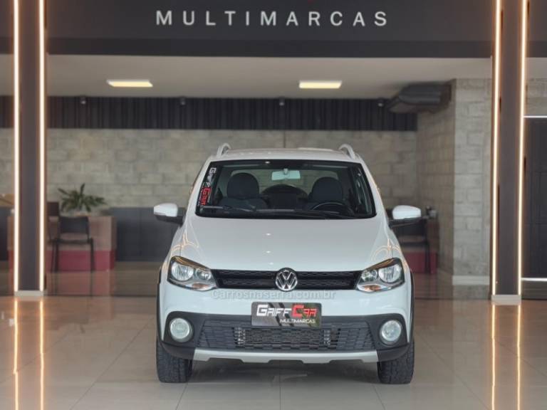 VOLKSWAGEN - CROSSFOX - 2013/2013 - Branca - R$ 43.900,00