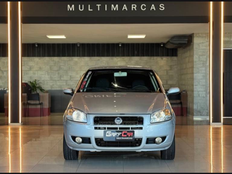 FIAT - PALIO - 2007/2008 - Prata - R$ 32.900,00