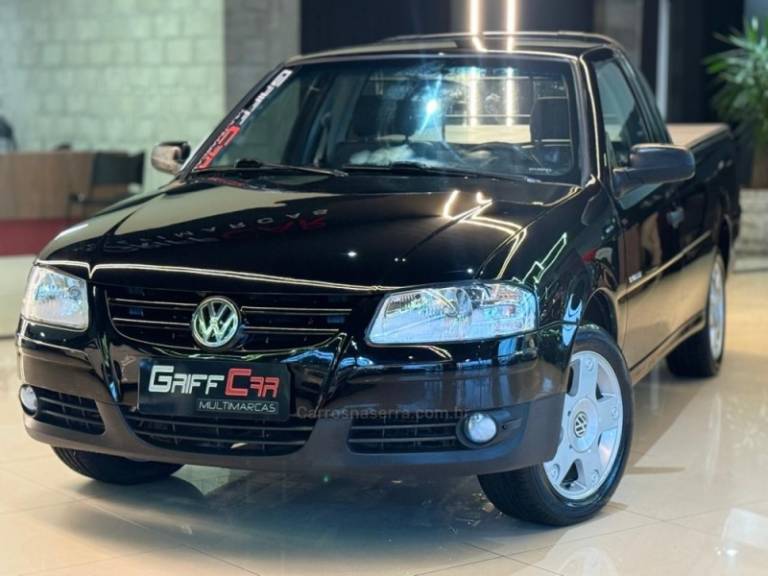 VOLKSWAGEN - SAVEIRO - 2006/2006 - Preta - R$ 39.900,00