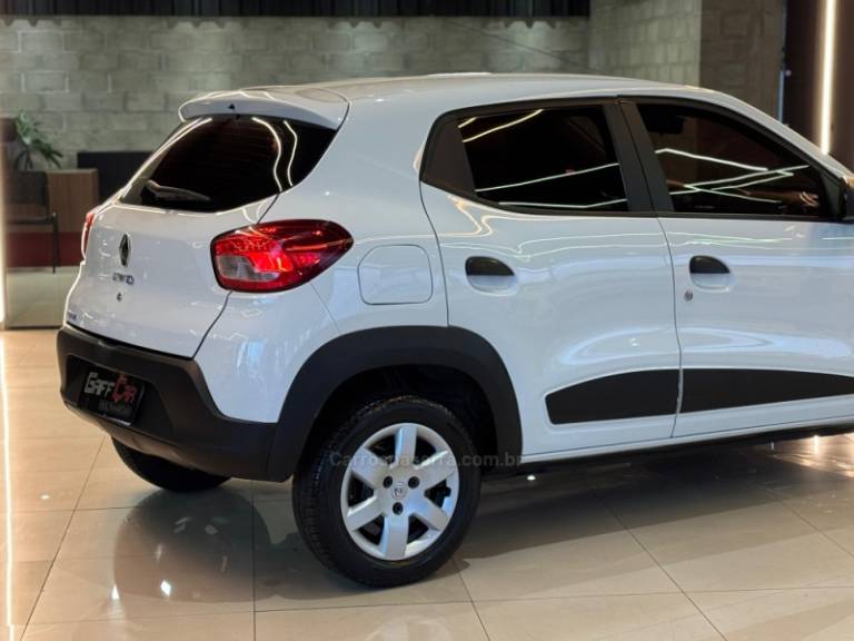 RENAULT - KWID - 2017/2018 - Branca - R$ 41.900,00