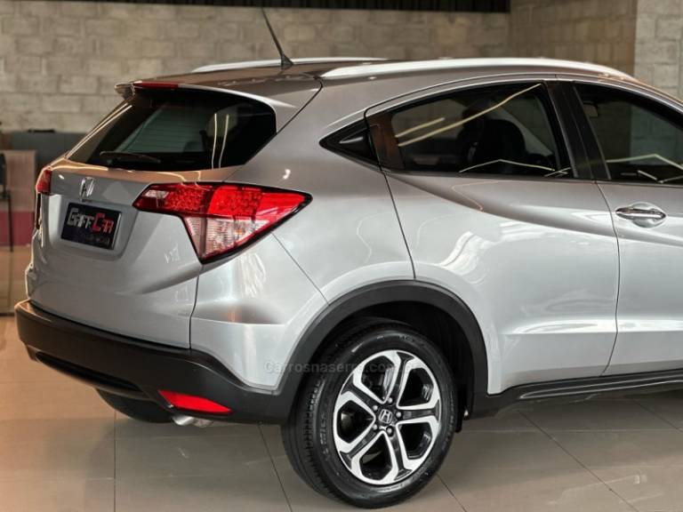 HONDA - HR-V - 2016/2016 - Cinza - R$ 91.900,00