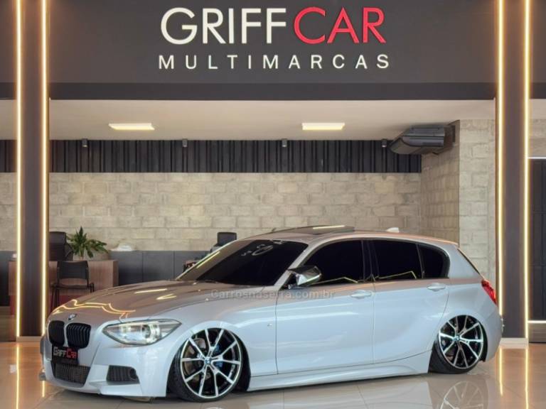 BMW - 125I - 2014/2015 - Prata - R$ 139.900,00