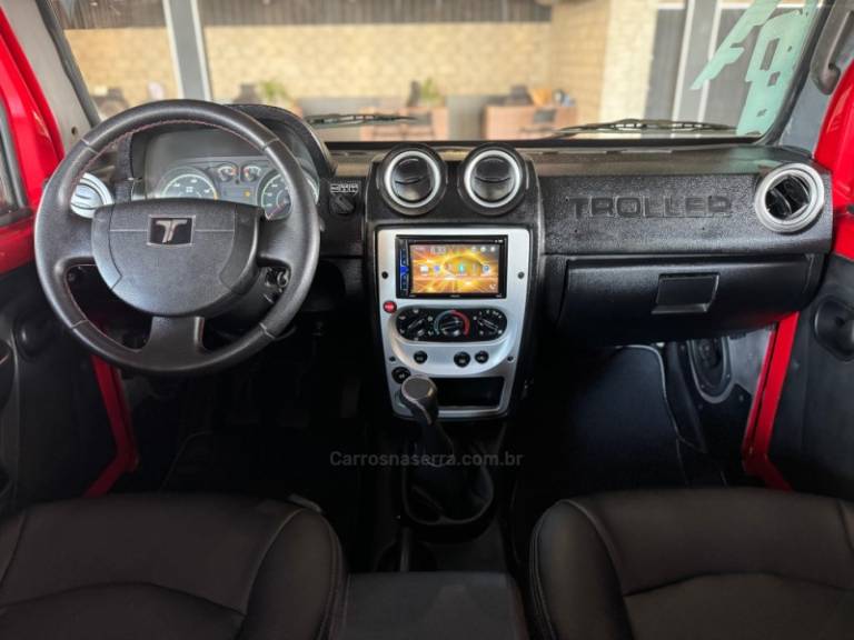 TROLLER - T4 - 2009/2010 - Vermelha - R$ 99.900,00